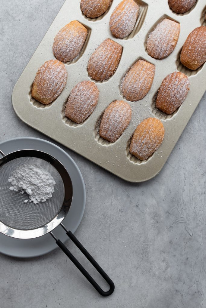 French Madeleines dusted with icing sugar