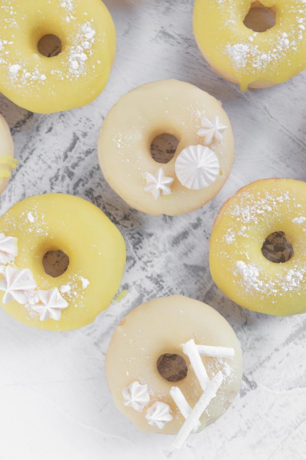 lemon meringue baked donuts