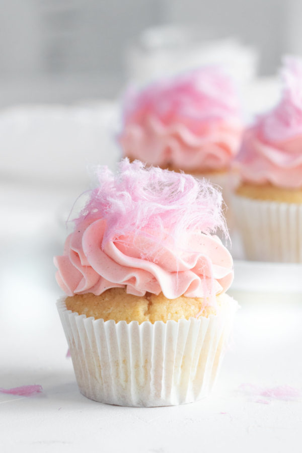Vanilla Cupcakes with Fluffy Heritage Frosting - Apple Cake Annie
