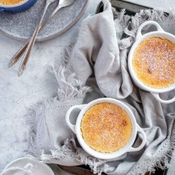 3 lemon puddings