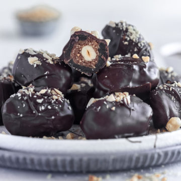 plate of rocher dates