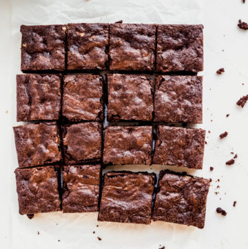 16 brownie squares