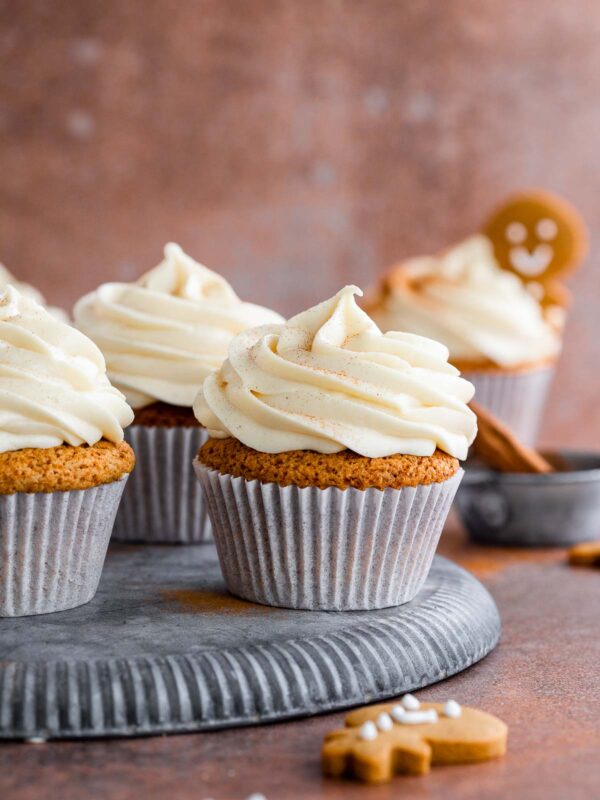 gingerbread cupcakes with maple cream cheese frosting