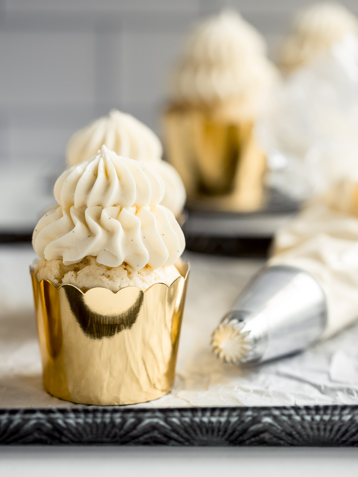 How to make fluffy simple vanilla cupcakes.