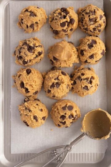 How to freeze cookie dough the easy way, with chocolate chip cookie dough.