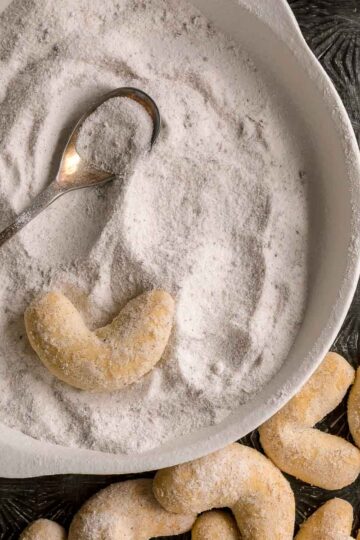 Homemade vanilla sugar recipe, used to coat shortbread.