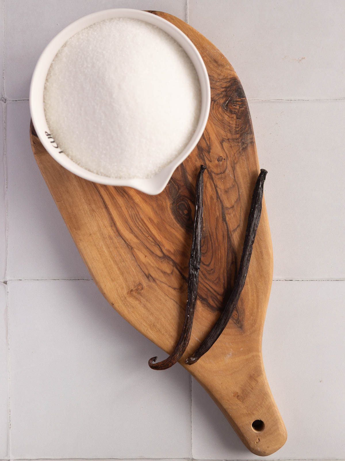 Caster sugar and vanilla beans, used to make vanilla sugar.